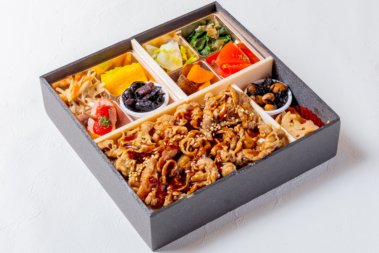 季節の副菜焼肉重と四季和膳